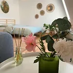 “sweet Boho Penthouse” In Center * 라어