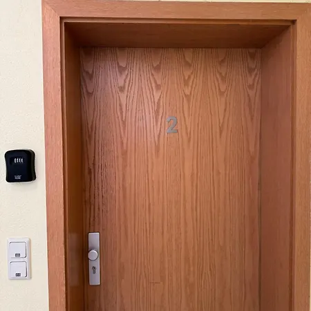 “sweet Boho Penthouse” In Center لار